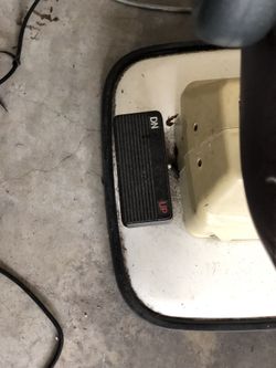 Hydraulic styling chair