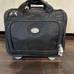 Pathfinder Carry On Luggage With Wheels
