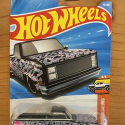 2026 Hot Wheels '83 Chevy Silverado Black Widow 42/250 Trucks New Truckin Along  🔥🔥🔥