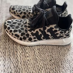 Women’s Adidas Cheetah Run 6.5