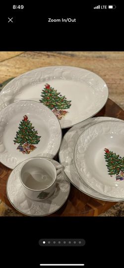Nikko Christmas Dinner Set