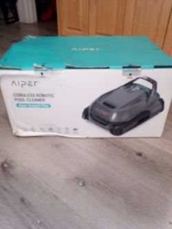 Aiper Seagull plus cordless robotic pool cleaner