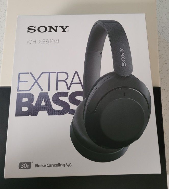 Brand NEW! SONY  Headphones