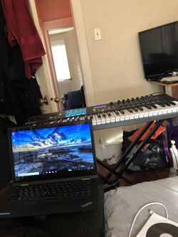 Akai MPK261 61 key Midi controller