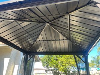 Gazebo 10x10 new in the box