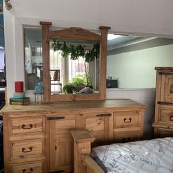 Queen Bedroom Set