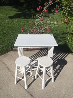 White dining table