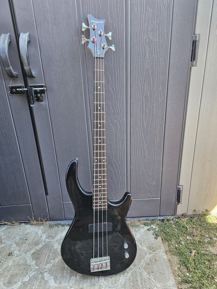 Playmate Bass Guitar