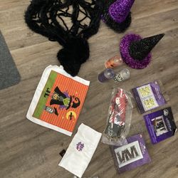 Halloween Decor Lot