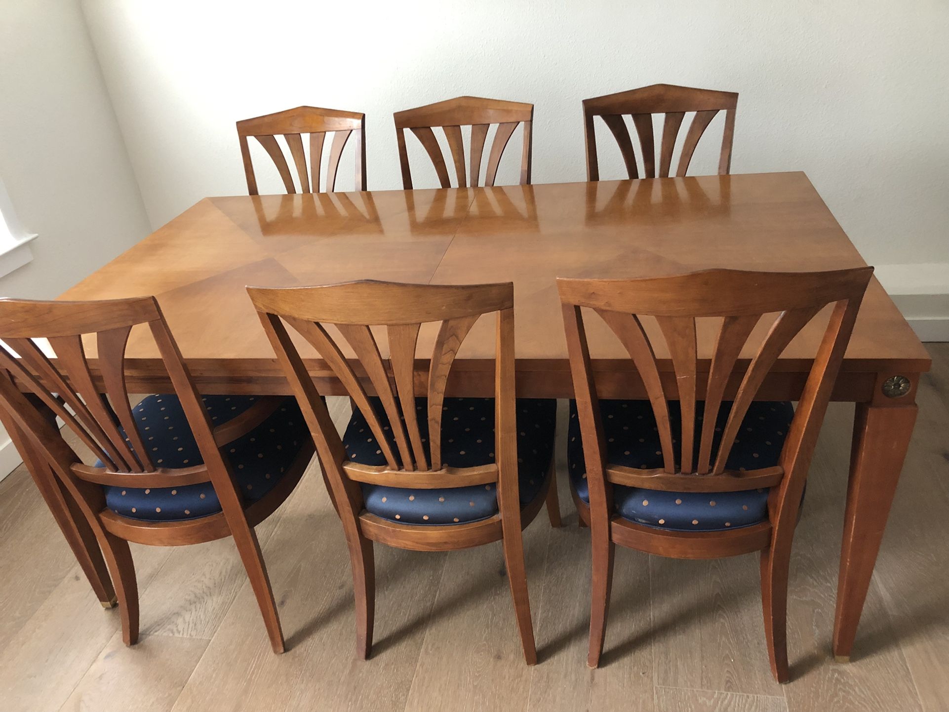 Ethan Allen Extension Dining Table Set