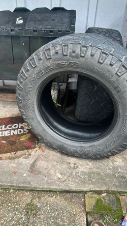 275LTR/65/18 Set Of 2 use Tires WRANGLER (Good year )