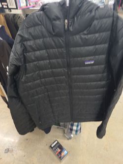 Patagonia Men’s Full-Zip Down Sweater Hoody Medium