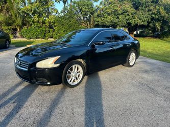 2014 Nissan maxima