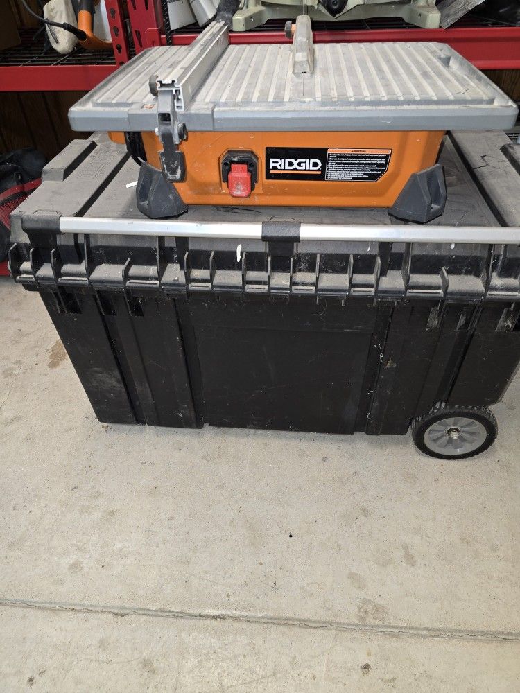 Ridgid 7" Tile Saw