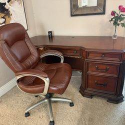 Executive Office Set – Solid Wood Desk + Leather Swivel Chair