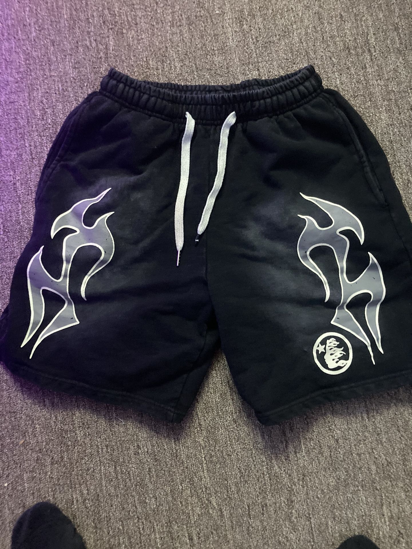 hellstar pants size small