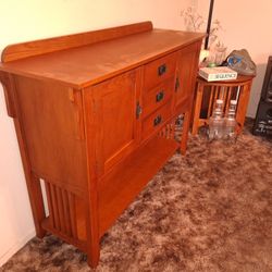 Nice cabinet dresser