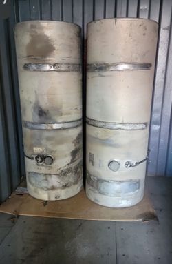100 gallons fuel tenks