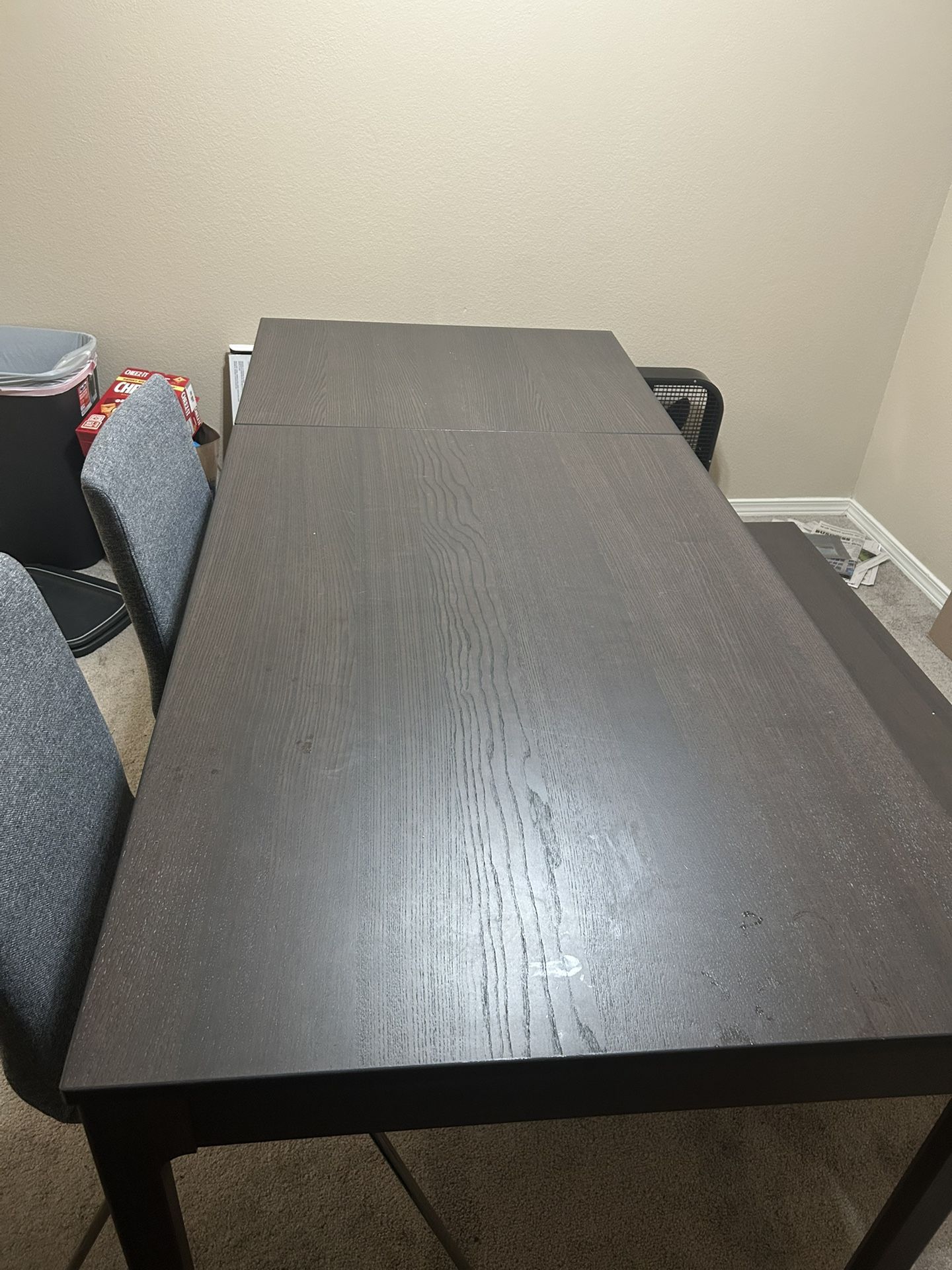 Extendable Dinning Table Set