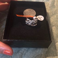 Sterling Silver, Size 7, Moissanite