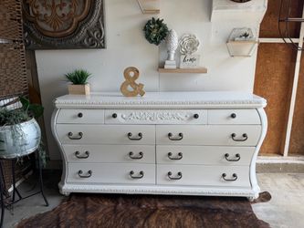 Dresser wood real-all the drawers work good $145