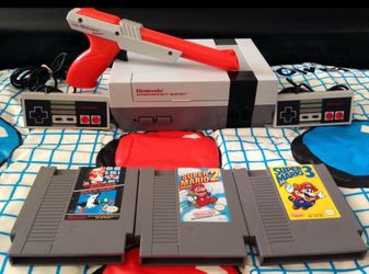 Original Nintendo NES 1980s/90s Super Mario Bundle