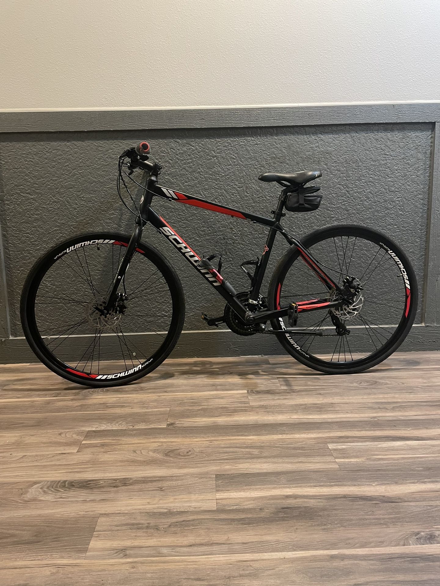 Schwinn Circuit Bike 700cc