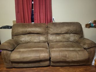 Power recline couch