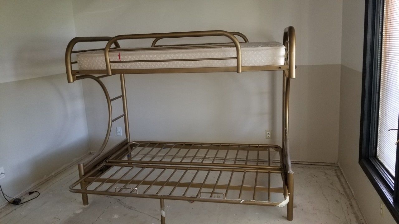 Bunk bed with futon