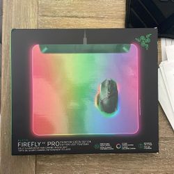 RAZER Firefly V2 pro