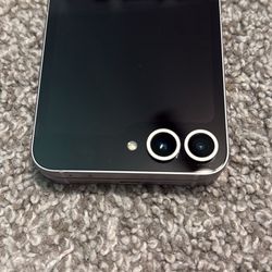 Samsung Galaxy Z Flip 6 (TMO locked) 