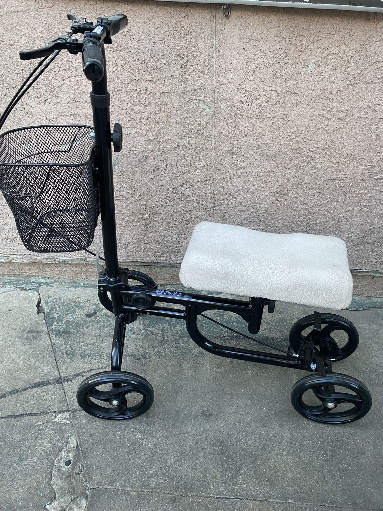 Knee Roller