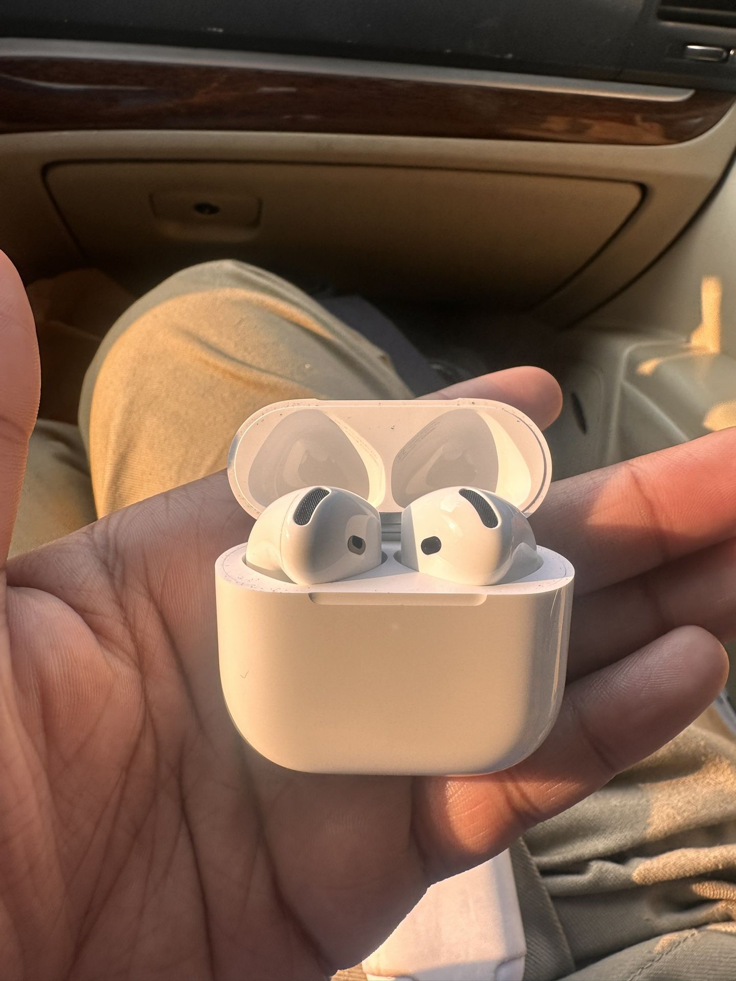 AirPod 4’s