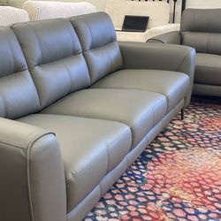 New Leather Couch and Loveseat! Includes Free Delivery 🚚! Free Assembly!