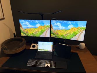 Gaming laptop/tablet with two 4k screens