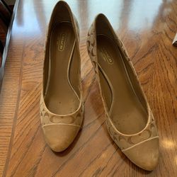 Woman’s Heels Size 10