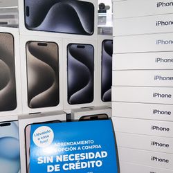 Finance a New Unlocked iPhone 15 Pro Max 1TB - Pay Only $31 Down!