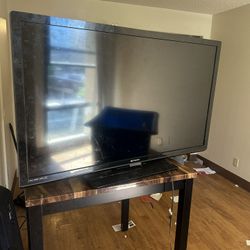 50” Emerson TV