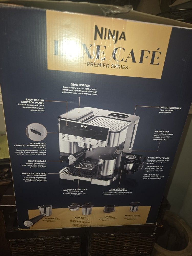 Ninja Luxe Café 3-in-1 Espresso, Drip Coffee and Cold Brew Machine | Intergrated Coffee Grinder, Milk Frother, Assisted Tamper & Built-In Espresso Acc