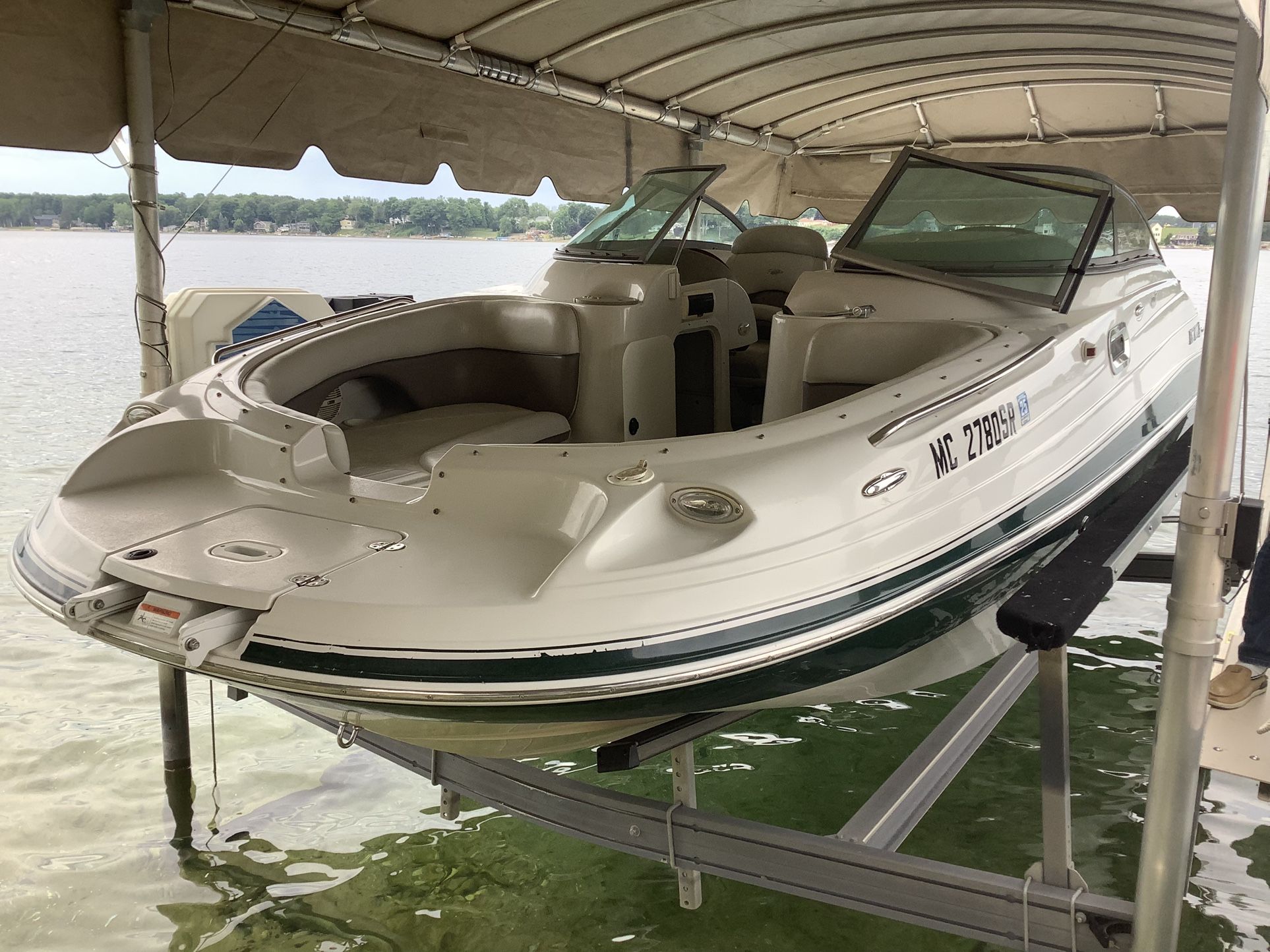 2003 Four Winns Funship