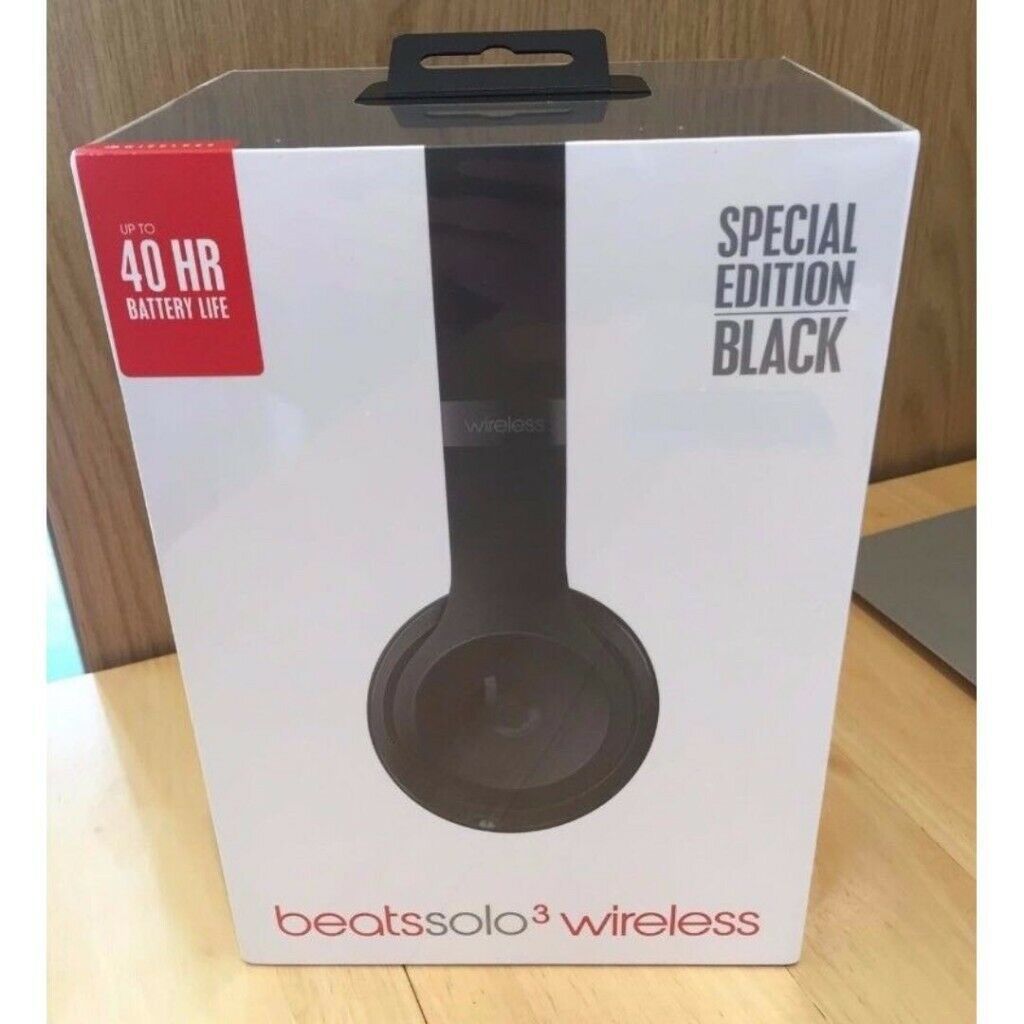 Brand New Sealed Black Beats Solo 3 Wireless Headphones NEW