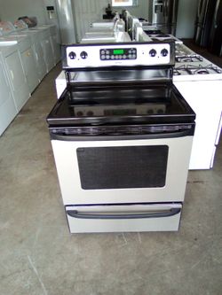 Hotpoint electric stove/oven