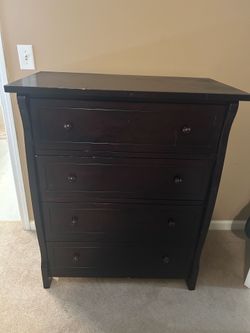 Sorelle Princeton Elite 4-Drawer Dresser
