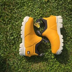 Catepillar Waterproof Shoes, Size 7, See 2 Pics