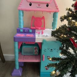 Gabby Dollhouse Kitchen