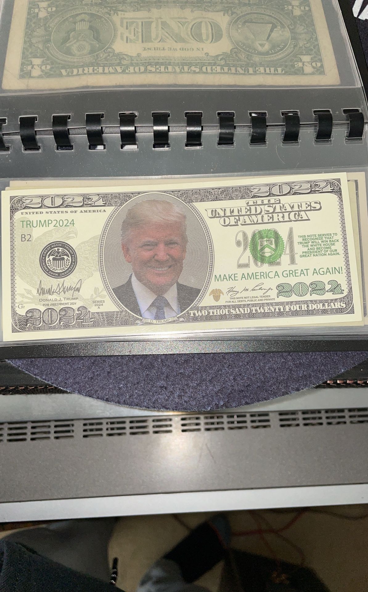 2013 $1 Fancy Serial # 88888444 Collectibles & Art