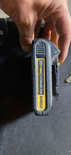 Dewalt 20v lithium ion  battery