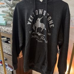 Yellowstone Hoodie Size medium NEW