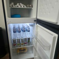 Refrigerator Stainless Steel/Mid Size