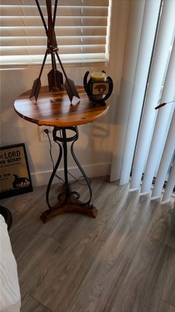 End table, wood and metal